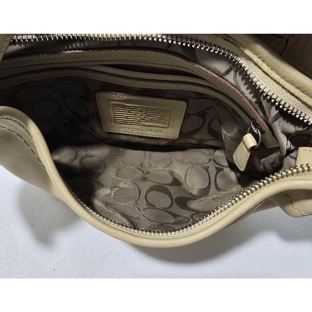 Vintage Coach Y2K Beige Leather Soho Hobo Shoulder Bag 9541 - Picture 12 of 15